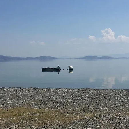 Pefkias 別荘 Politiká